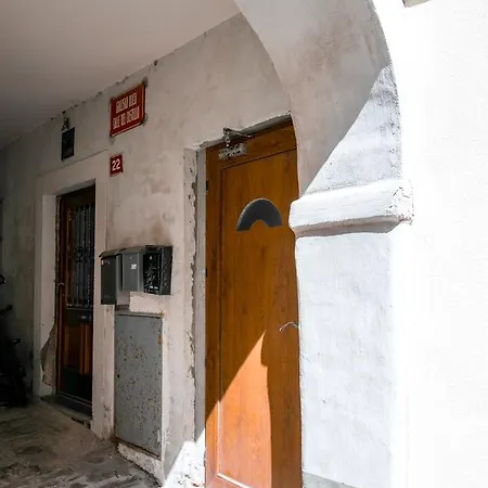 Jug * Piran